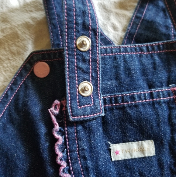 Vintage Baby girl Overalls🌼 - Picture 2 of 8
